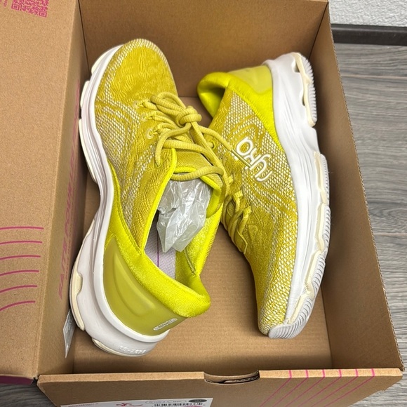 Ryka Devotion X Walking Sneaker In Verdantyel (WIDE) - Picture 2 of 10